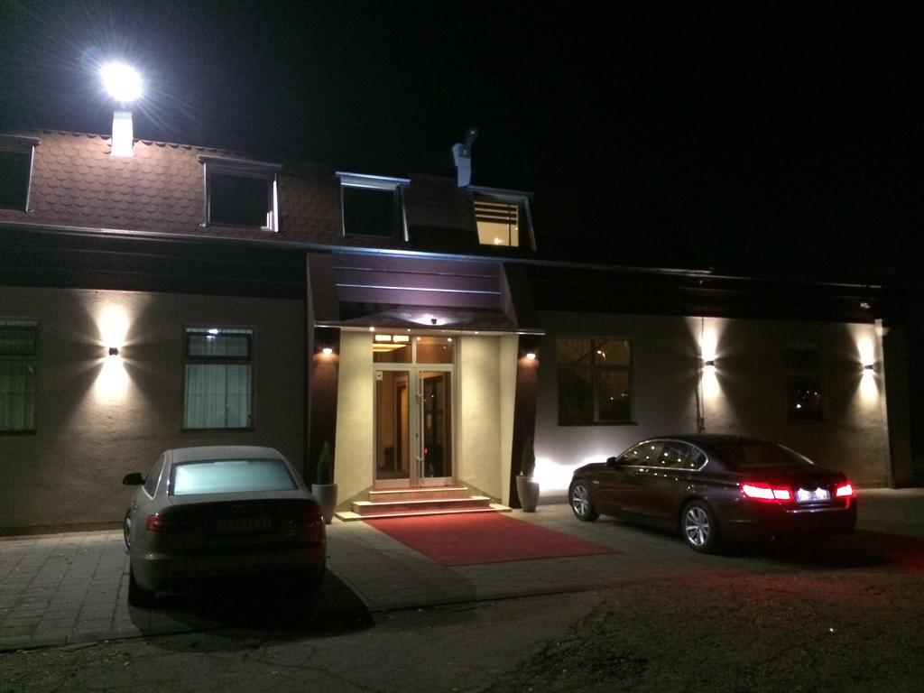 Prenociste Gazela Bed & Breakfast Pirot Ngoại thất bức ảnh