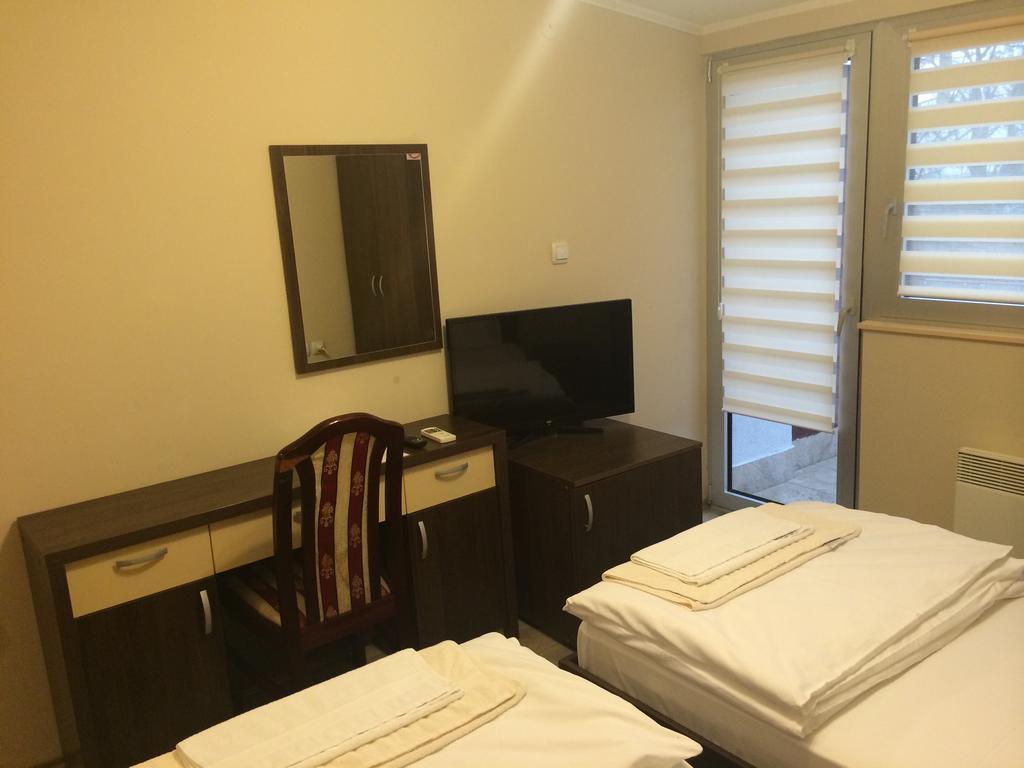 Prenociste Gazela Bed & Breakfast Pirot Phòng bức ảnh